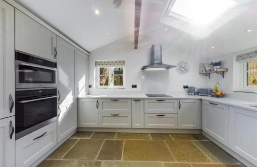 Muston House | Blacksmiths Cottages