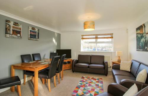 Ellesmere Apartment | Blackwater Meadows