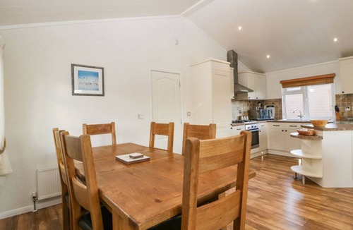Puxton House | Blenheim Lodge, Hewish