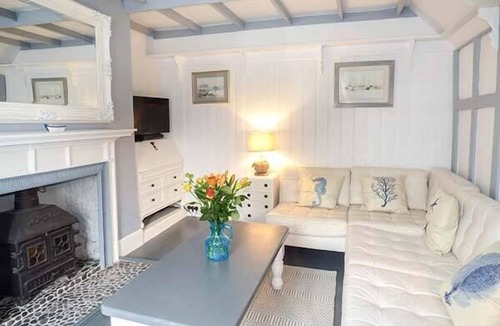 Torquay City Centre Cottage | Blue Harbour Cottage