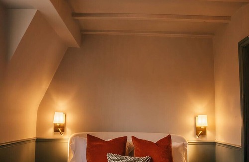Orston Hotel | Boot and Shoe