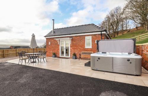 Halfway House House | Border View Lodge