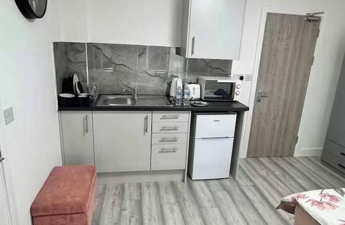 Roath Apartment | Boutique Roath Studio