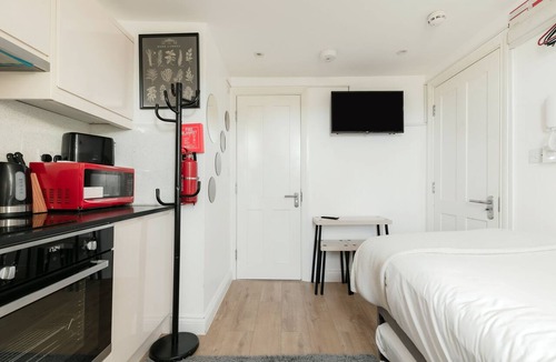 Bryanston and Dorset Square Apartment | Box twin Studio Baker Street London G8