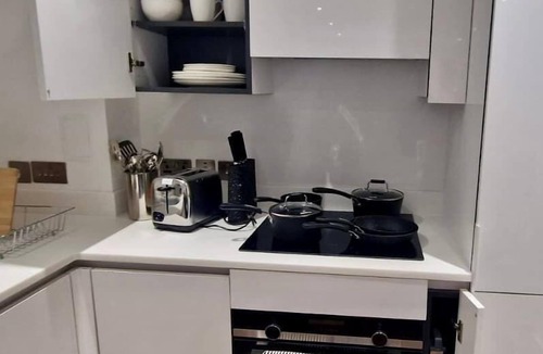 Bracknell Apartment | Bracknell 1 Bed | Nr Station & Ascot London Links