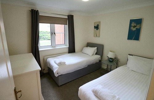 Bracknell Apartment | Bracknell Spacious Two Bedroom Apartment