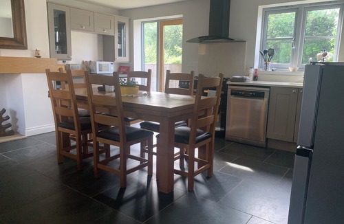 Chipping Campden Cottage | Bramble Cottage, Mickleton. Cotswolds nr Stratford-on-Avon. 3 Bedrooms/Sleeps 5.
