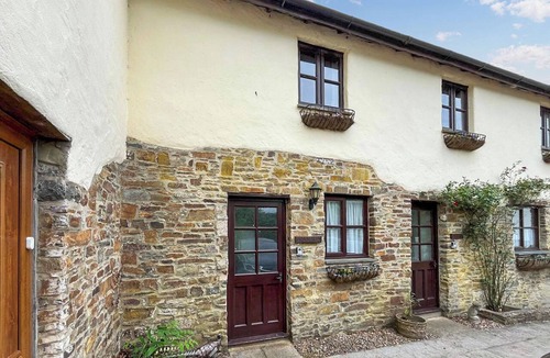 Torrington Cottage | Brambles Cottage - UK51981