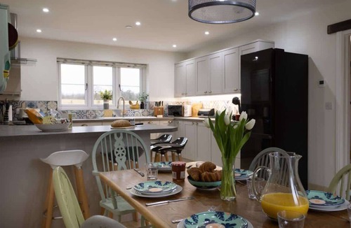 Llandovery Cottage | Brecon Beacons Retreat | 2 Cottages | Hot tub