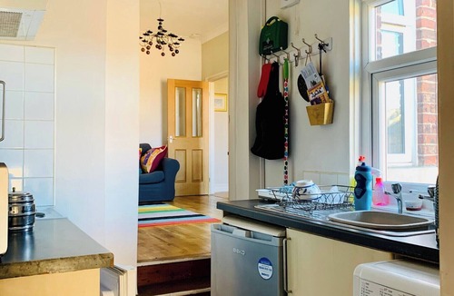 Fenham Apartment | Bright 2-bed Apartment With Office in Newcastle