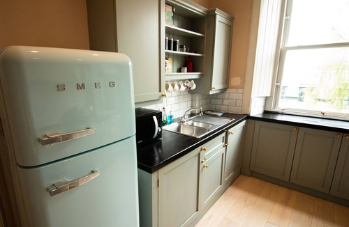 Bonnington Apartment | Bright and spacious Georgian flat in New Town