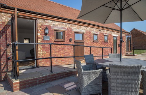 Cranbrook House | Brighton Hopper Hut - Two Bedroom House, Sleeps 3