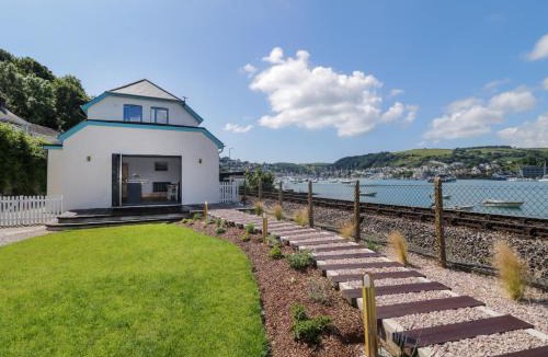 Dartmouth House | Britannia Crossings Cottage