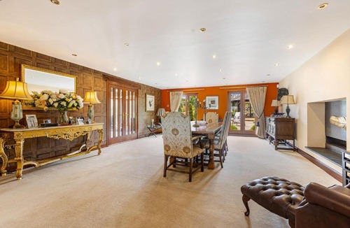 Worlington House | Broadridge Manor
