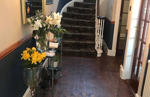 Largs Bed & Breakfast | Broom Lodge