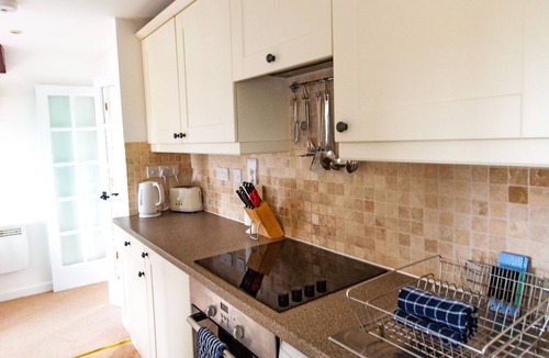 St. Wenn Cottage | Bryn - Charming rural barn conversion. Stunning views. Short drive to the coast.