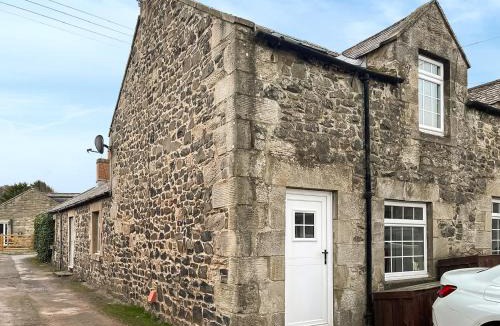 Waren Mill House | Budle Cottage