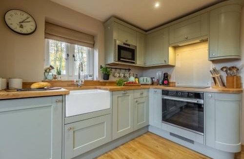 Bury St Edmunds House | Bumblebee Cottage