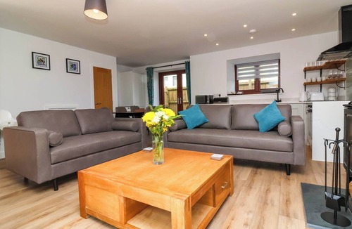 Parkham Cottage | Bumblebee Meadows