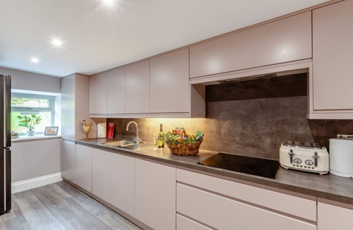 Hexham House | Burnside Cottage - Three Bedroom House, Sleeps 8