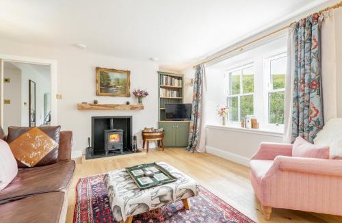 Monzie House | Burnside - gorgeous romantic cottage for 2