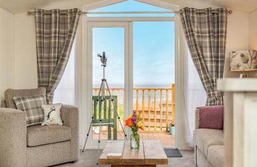 Mey House | Burray
