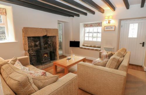 Great Longstone House | Buttercup Cottage