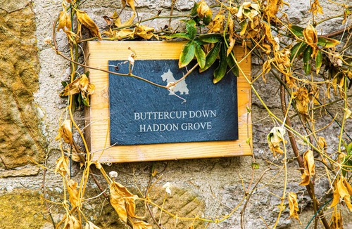 Bakewell Cottage | Buttercup Down