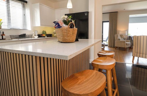 Dyserth Cottage | Buzzards View