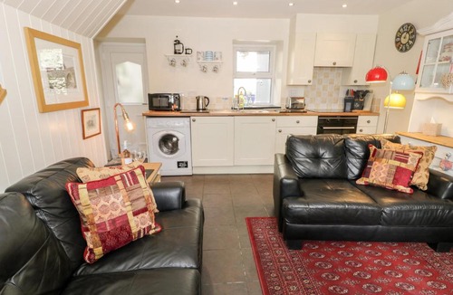 Tanygrisiau House | Bwthyn Afon River Cottage