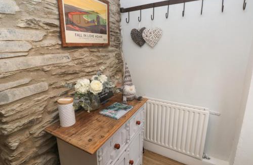 Crymych House | Bwthyn Y Jacdo