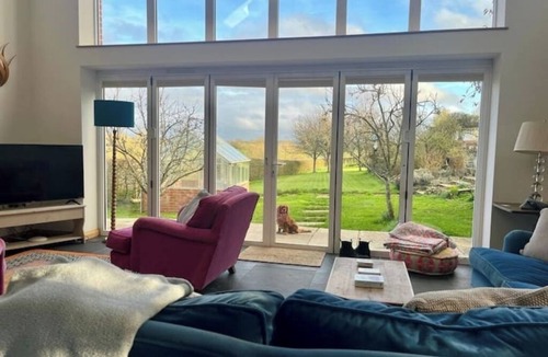 West Knoyle House | By Nature’s Way