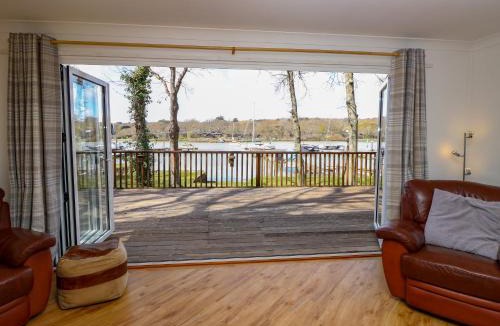 Ryde House | Byewater