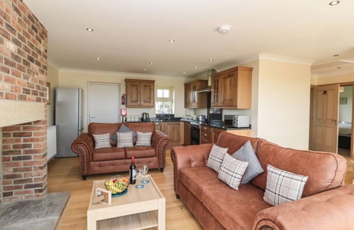 Embleton Cottage | Byre Cottage in Embleton. WiFi