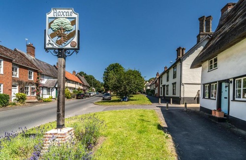 Hoxne House | C17 cottage close to the village pub & countryside walks