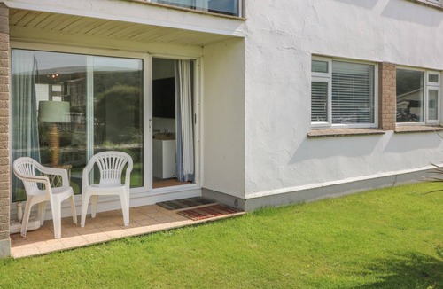 Mawgan Porth Cottage | Cabin ∙ 2 bedrooms ∙ 4 guests