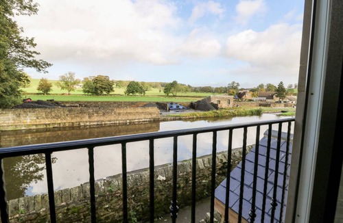 Gargrave Cottage | Cabin ∙ 2 bedrooms ∙ 4 guests