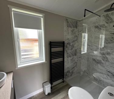 Abbess Roding House | Cackle hill lakes, heron lodge