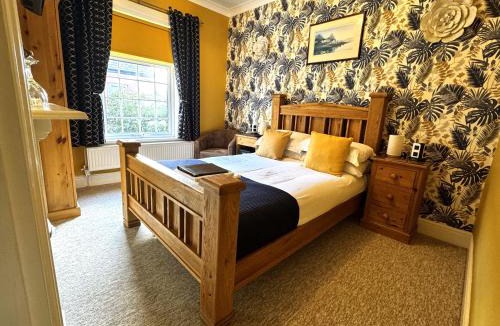 Bont Newydd House | Caer Menai