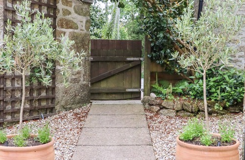 Lanlivery Cottage | Camellia Cottage