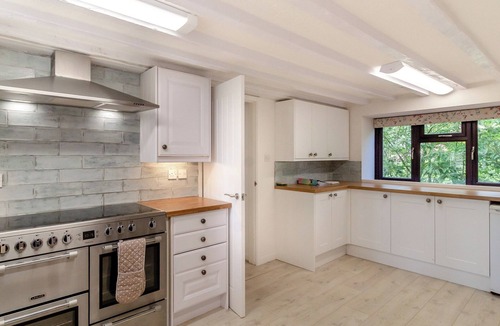 Swafield Cottage | Canal View House - UK39363