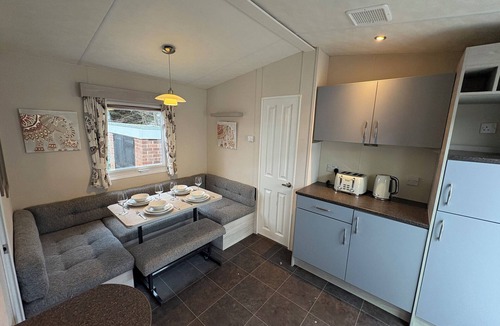 Clacton-on-Sea Cottage | Caravan 607