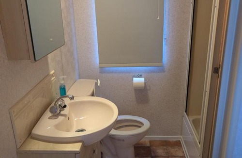 Fishguard Apartment | Caravan 68 The Vale