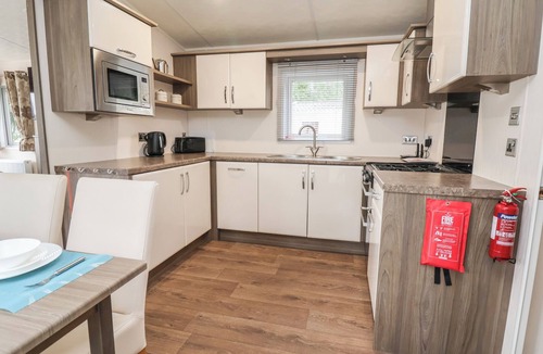 Ruthin Cottage | CARAVAN 96, pet friendly, with a garden in Llanfwrog, Denbighshire