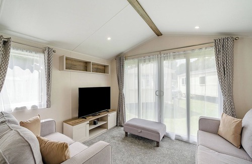 Longridge House | Caravan with one double and one twin.