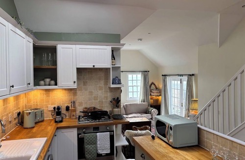 Leven Cottage | Castaway Beach Cottage Lower Largo Leven Fife