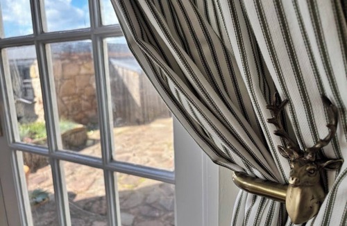 Leven Cottage | Castaway Beach Cottage Lower Largo Leven Fife