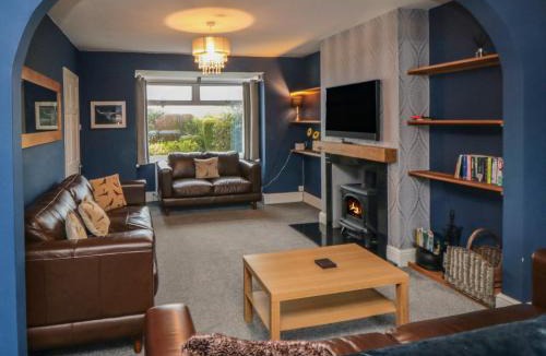 Burniston House | Castle View