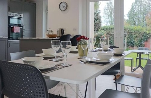 Clyst St Mary House | Causey Lodge Superb Comfy Home in Exeter