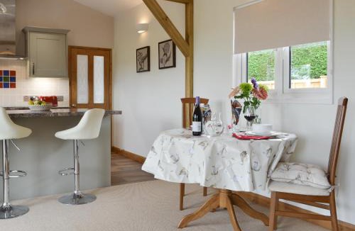 Cowbeech House | Cedar Lodge
